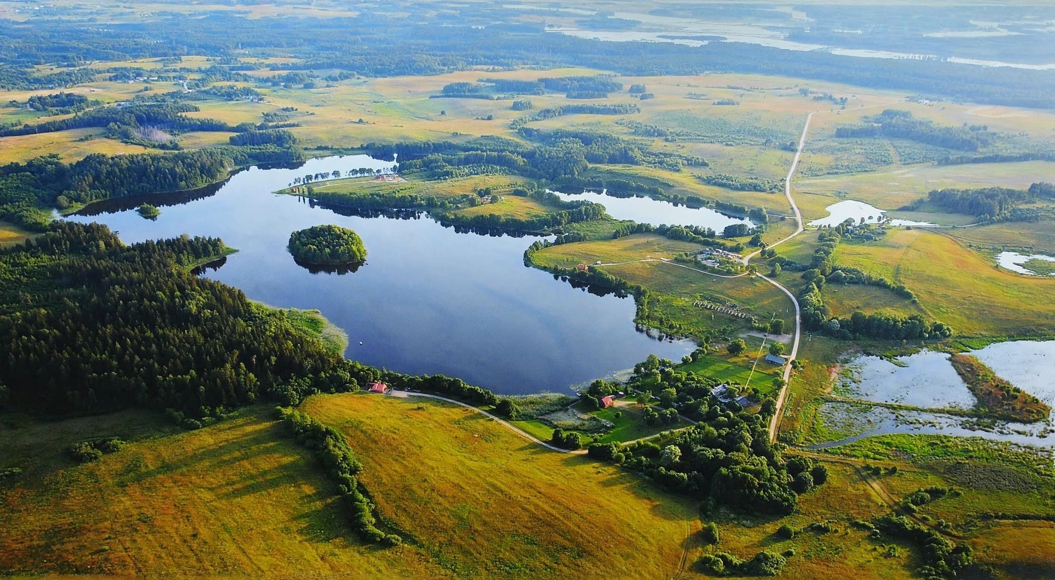 Švaituto ežeras ir Zarasų krašto gamta iš paukščio skrydžio
